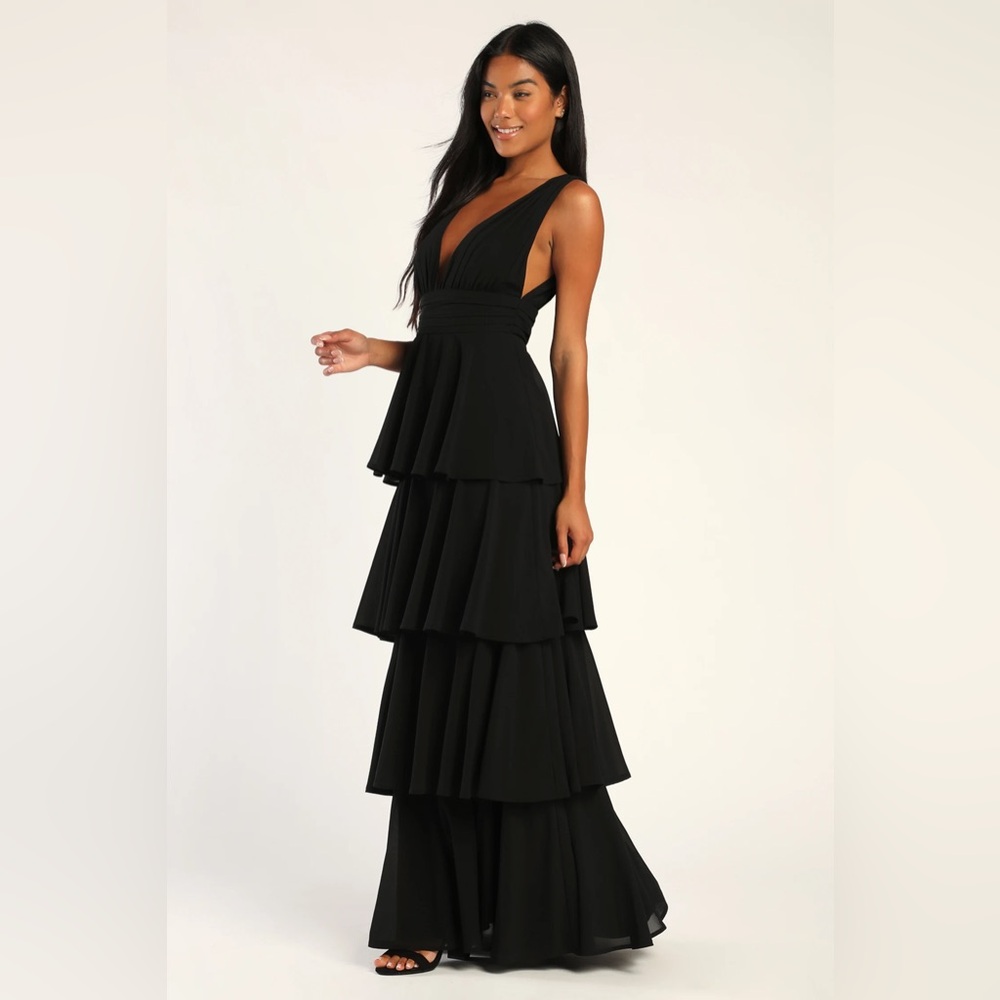 Elegant Black Tiered Evening Dress